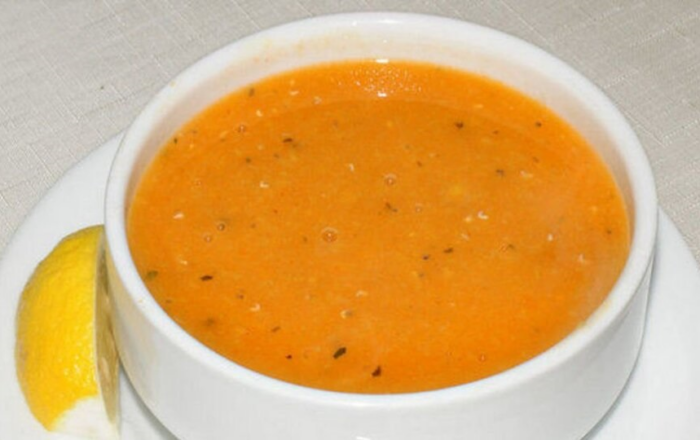 Lokanta Usulü Kırmızı Mercimek Çorbası Tarifi